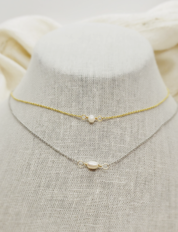 Florencia pearl necklaces in gold and silver