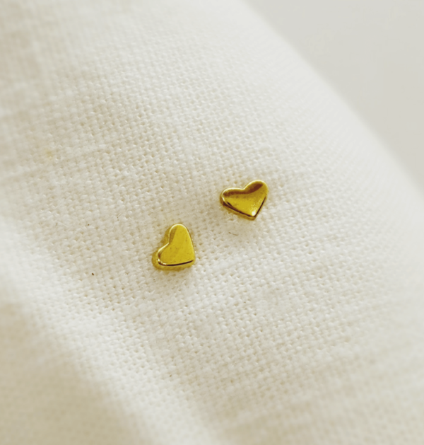 Tiny gold heart earrings