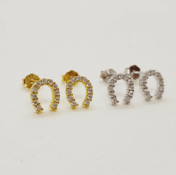 Tiny horseshoe earrings in gold vermeil and 925 silver